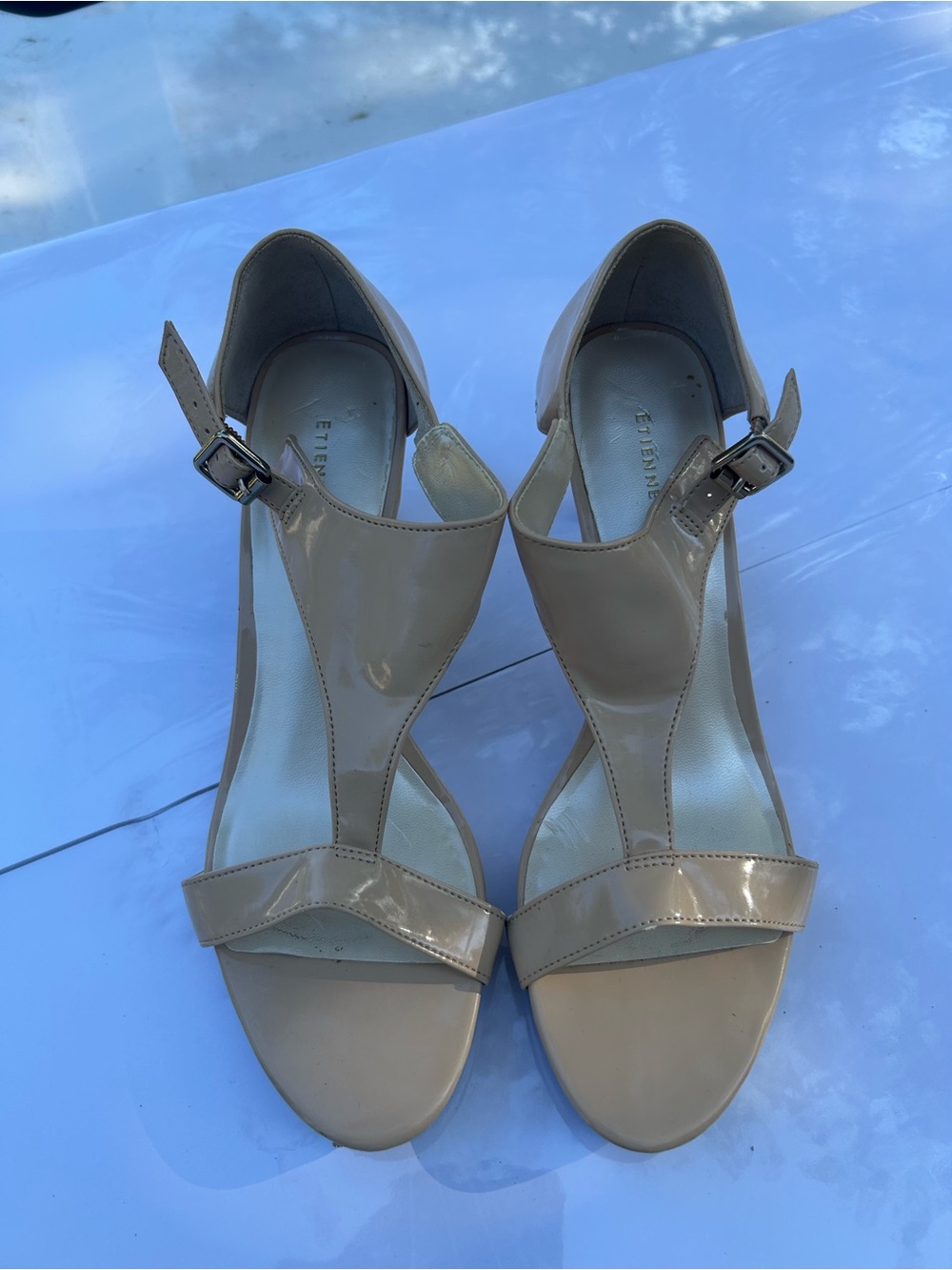Patent Leather T-Strap Heeled Sandals Size 7.5 Etienne Aigner beige